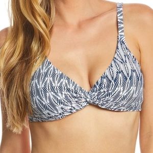 Sunsets | Foxtail Olivia Tie Back Bikini Top
